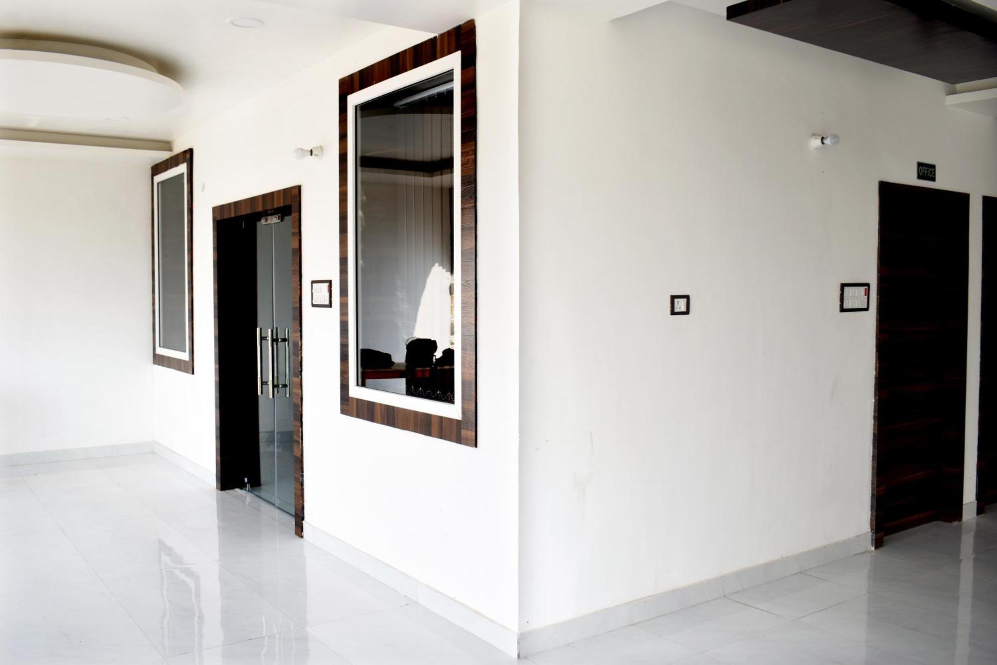 Vatika Banquet And Lawn Hotel Gaya Exterior photo