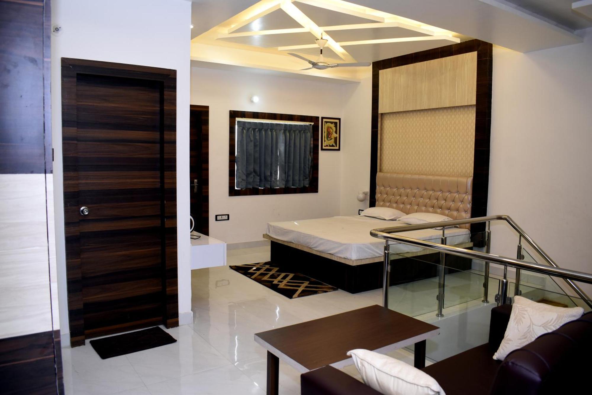 Vatika Banquet And Lawn Hotel Gaya Exterior photo