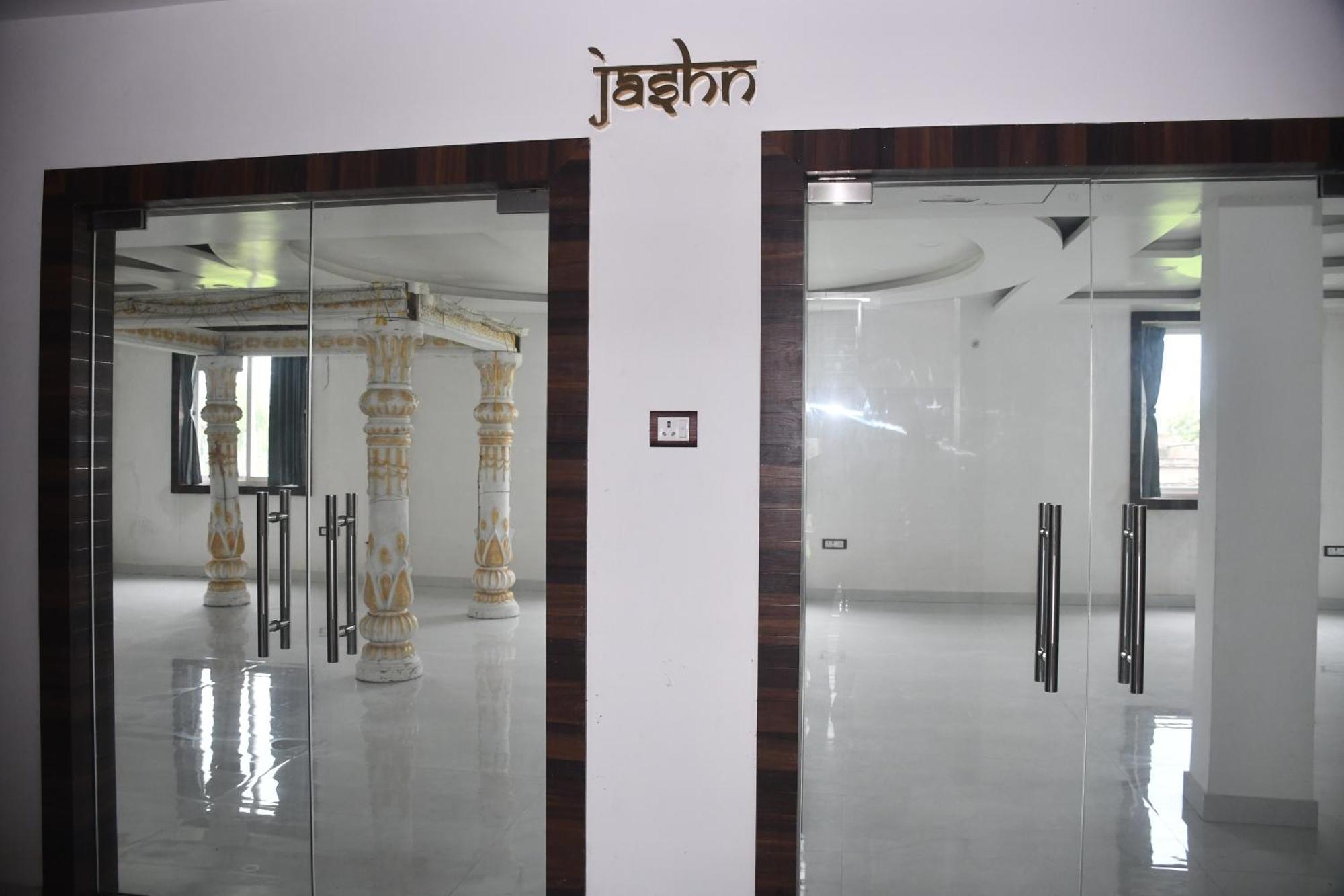 Vatika Banquet And Lawn Hotel Gaya Exterior photo